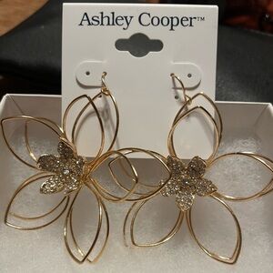 Ashley Cooper Gold Floral Earrings